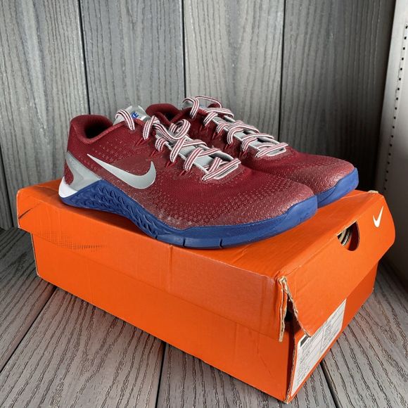 Nike Womens Metcon 4 Premium 924594-604 Red Running Shoes Sneakers Size 9 $130 - Picture 1 of 12